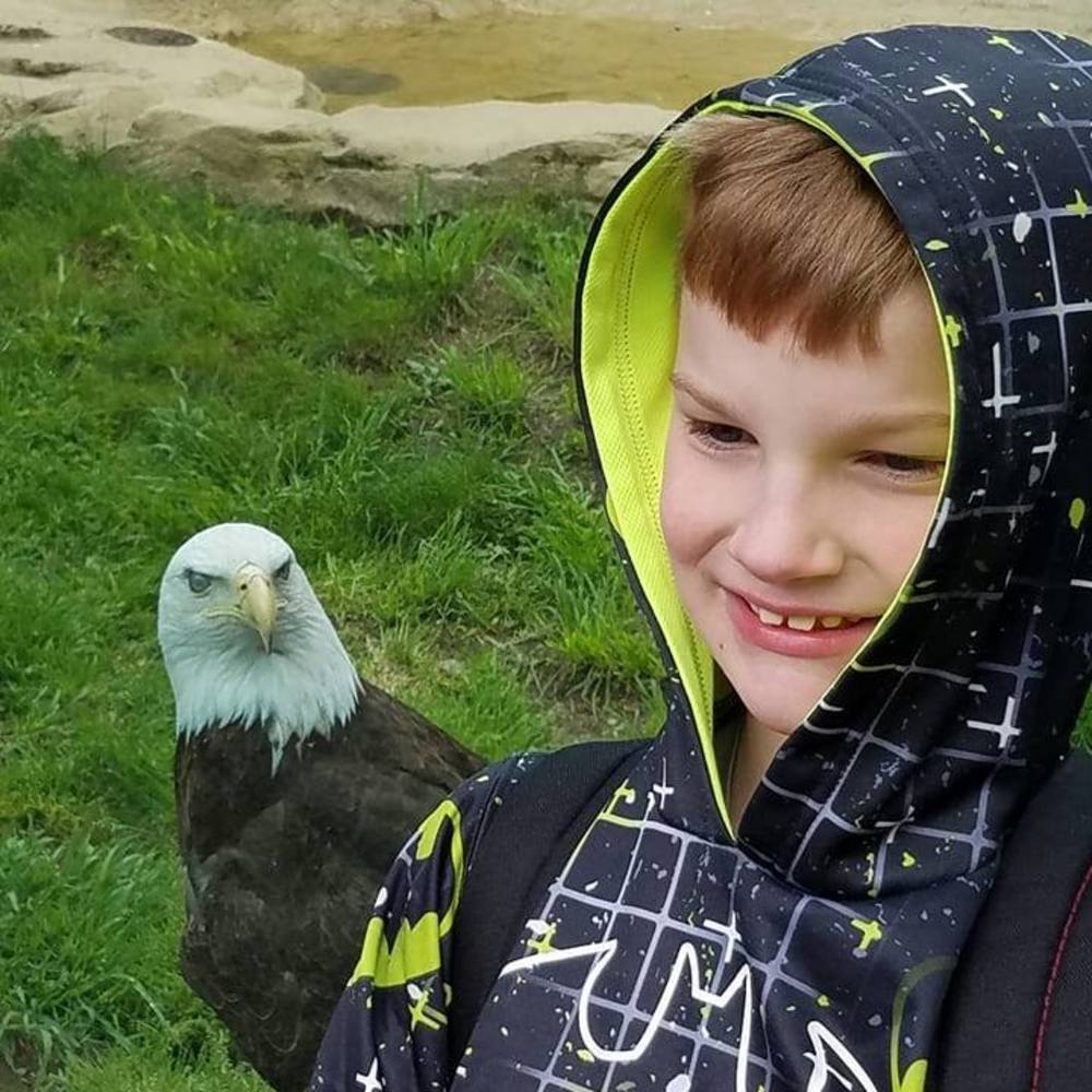 Meet your Posher, Dustin